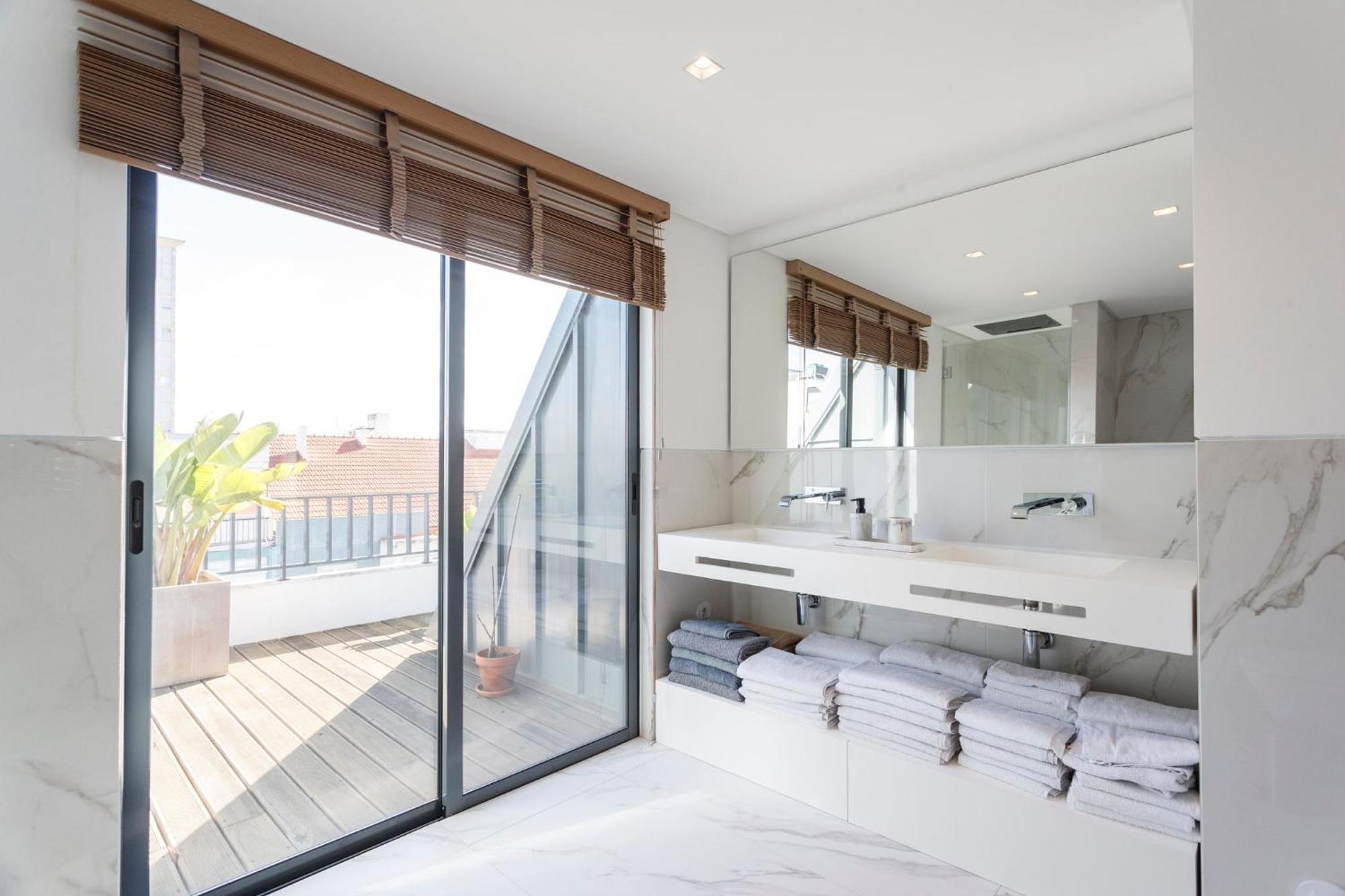 Luxury Suite With Balcony And Shared Accommodation In The Parque Eduardo VII Area Lissabon Exterior foto